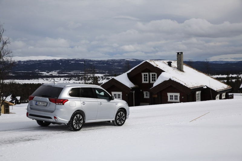 Mitsubishi Outlander PHEV © Mitsubishi