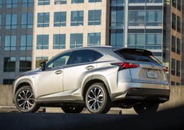 Lexus NX 300h © Lexus