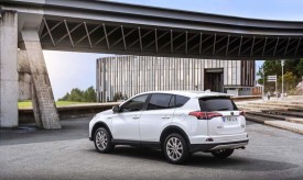 RAV4_Hybrid_36_Sept2015