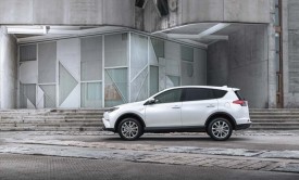 RAV4_Hybrid_38_Sept2015