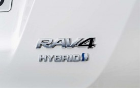 RAV4_Hybrid_51_Sept2015