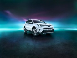 RAV4_Hybrid_56_Sept2015