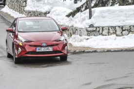 toyota_prius_hybrid_red_0155