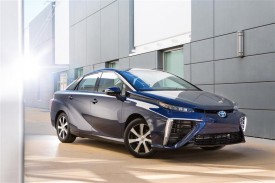 2016_Toyota_Fuel_Cell_Vehicle_001