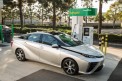 2016_Toyota_Mirai_055