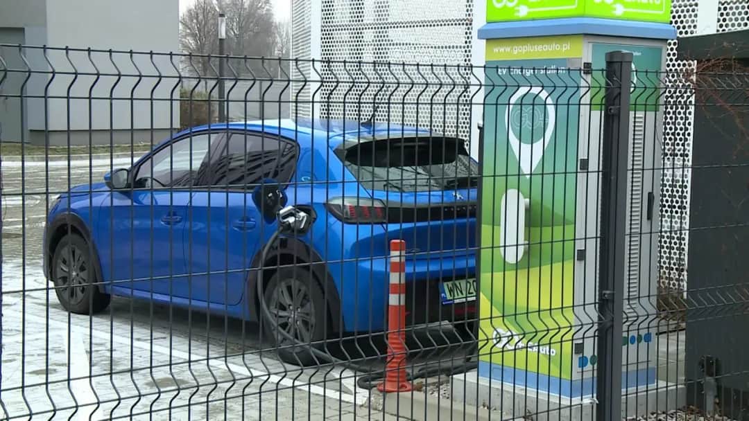 Ile waży samochód elektryczny? Zaskakujące różnice w wagach modeli
