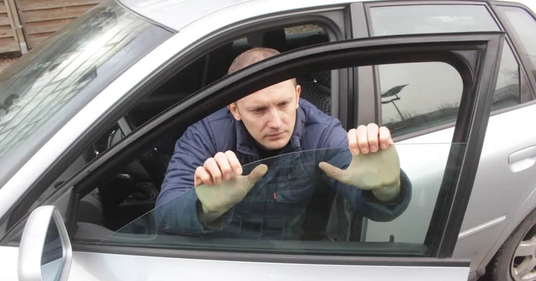 Jak podnieść szybę elektryczną w samochodzie - sprawdzone metody naprawy